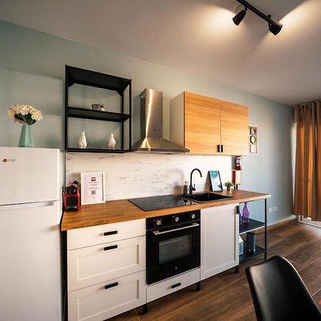 Urban Oasis Holiday Home - A16 セント・ポールズ・ベイ エクステリア 写真